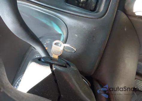 2004 Chevrolet Silverado 2500Hd Ls из США, поврежденный, VIN 1GCHK23U04F266273